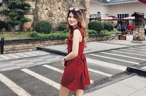 大理女店员辱骂游客