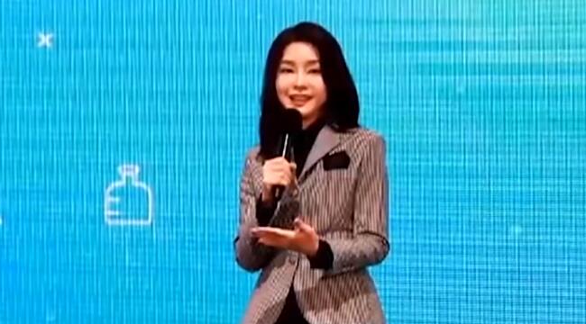韩第一夫人金建希禁食狗肉言论引抗议